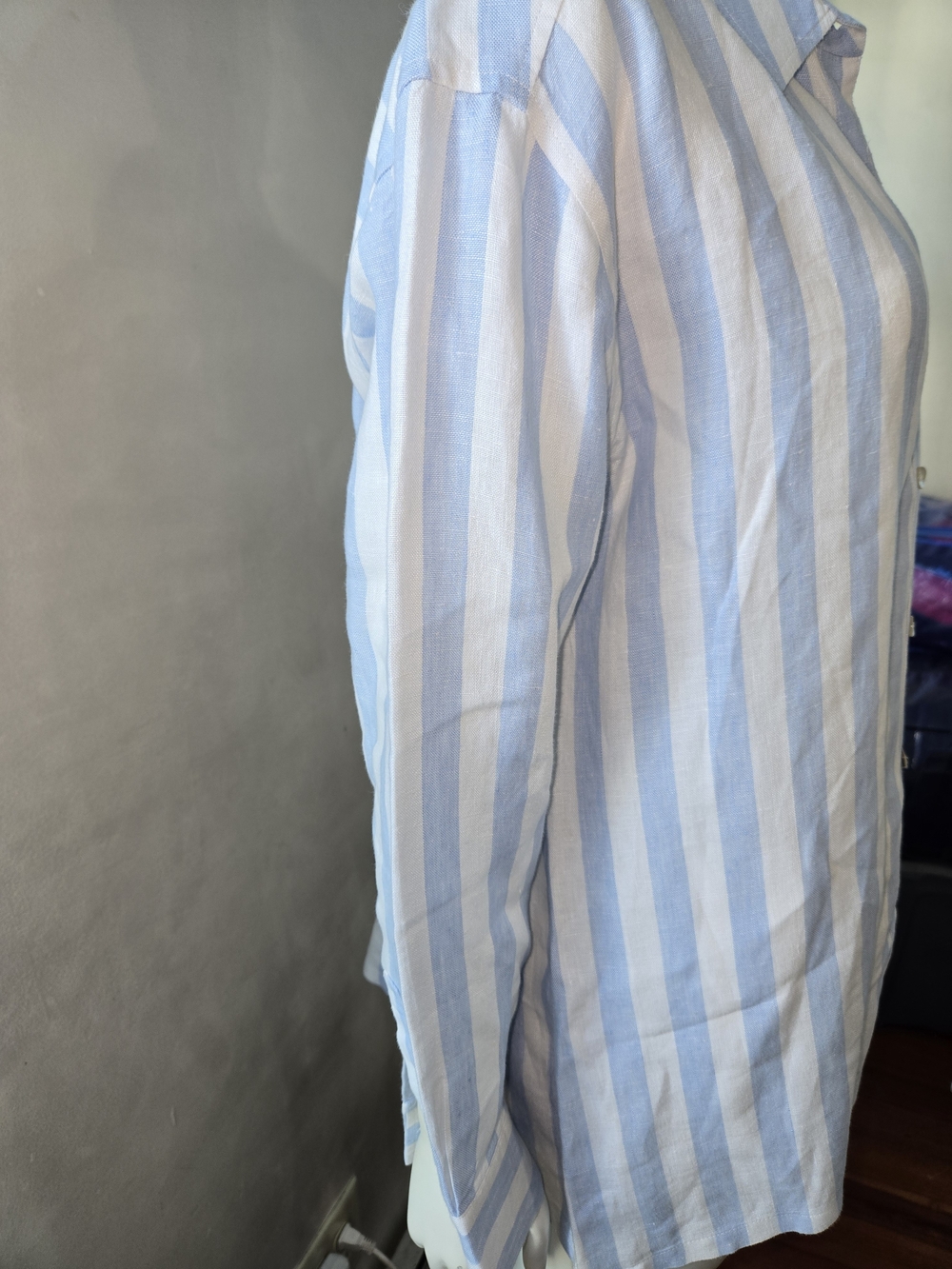 Striped Blue and White Cotton Button-Up Shirt with Parrot Embroidery - Picture 4 of 7